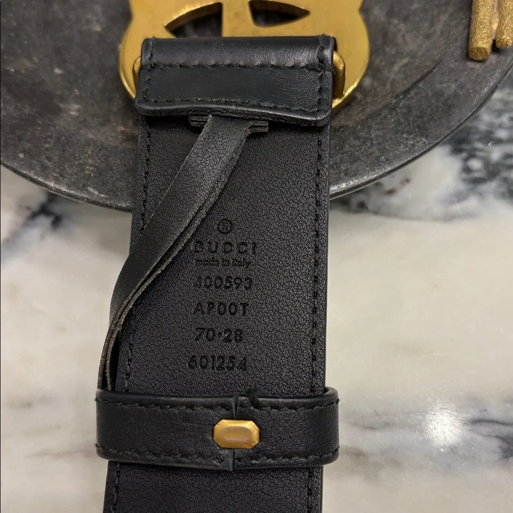 GUCCI GG Marmont Wide Belt. Black Leather. Polished Large Gold Buckle. SZ 70. - Picture 6 of 7